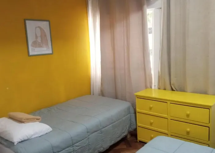 Kahlo - 1 Bed In Men's Dorm 1 Cama En Compartido De Hombres